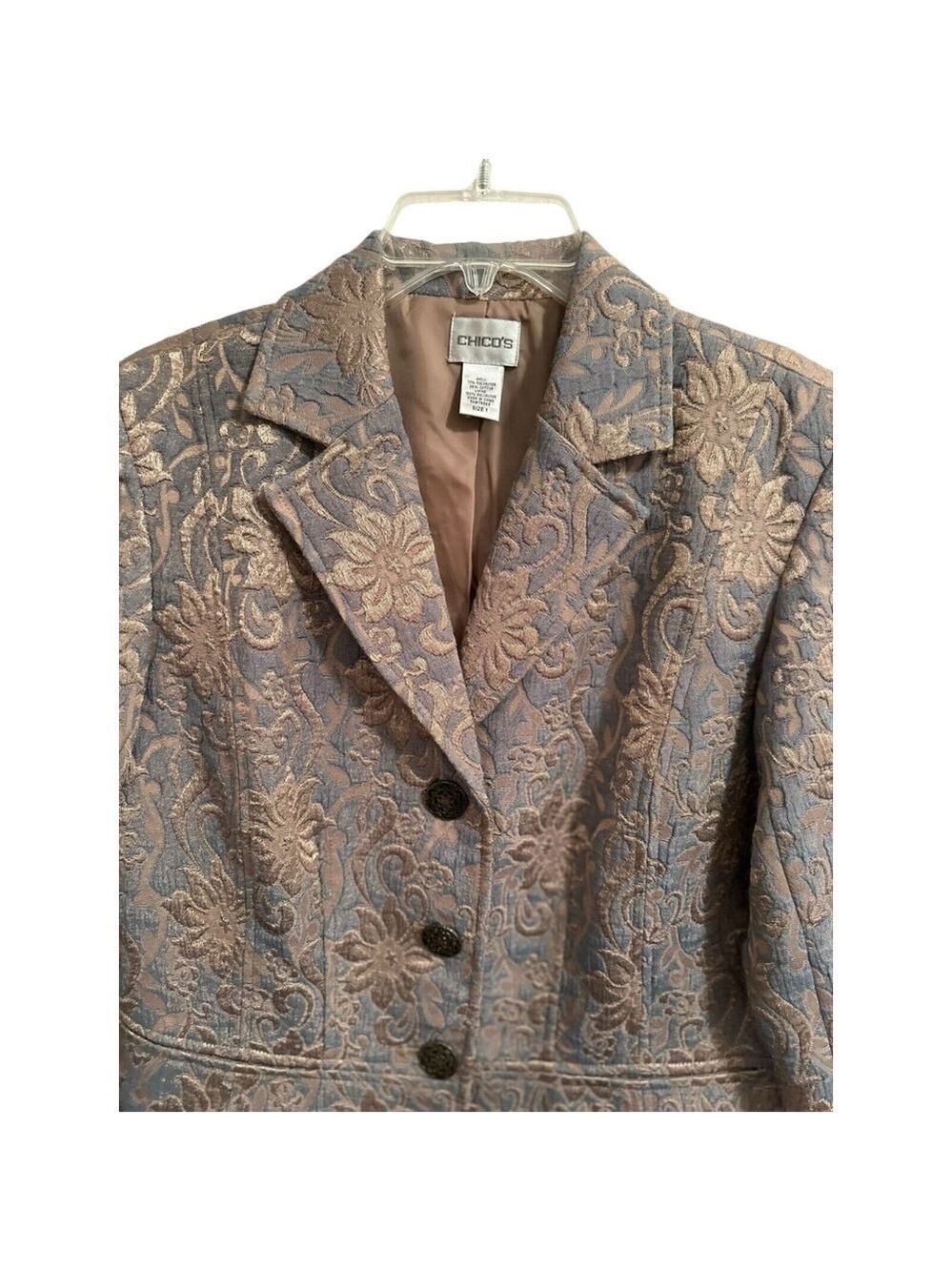 Chicos 1 Elegant Formal Blazer Women 8 Raised Pattern Champagne 3-Button Holiday